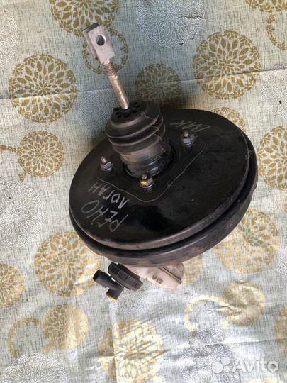 Вакуум тормозной на Renault Logan 2006