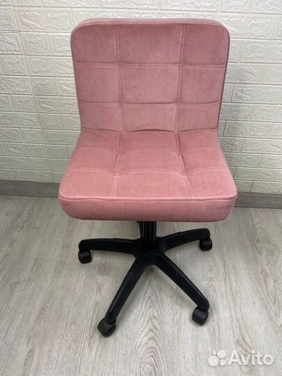 Стул мастера Артист на колесиках