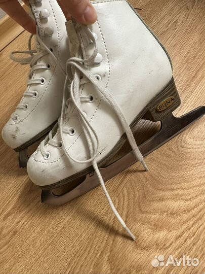 Коньки фигурные детские профессиональные runa