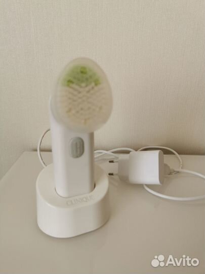 Щетка для лица Clinique Sonic System