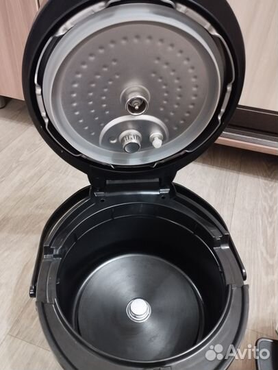 Мультиварка-скороварка Redmond RMC-M140