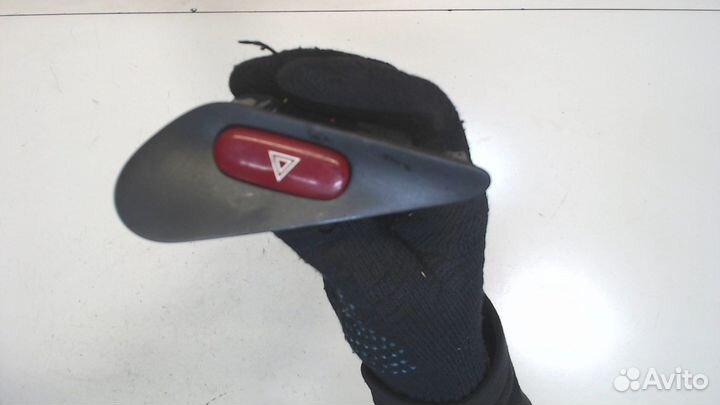 Кнопка аварийки Peugeot 406, 2000