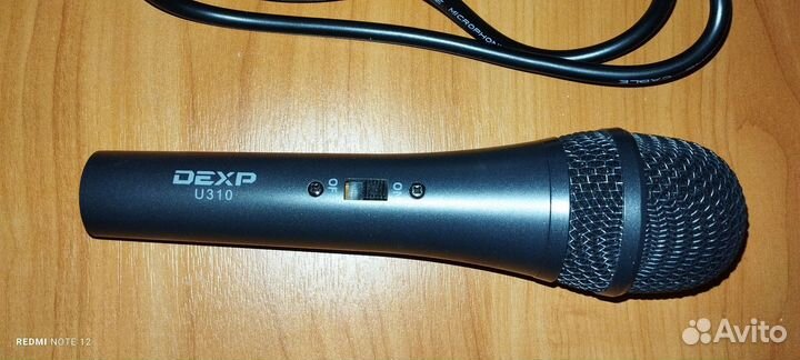 Микрофон для караоке проводной