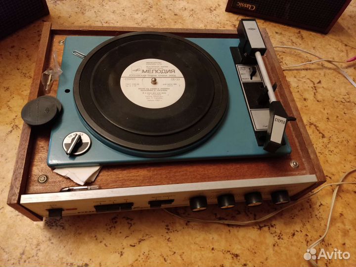 Проигрыватель винила россия321