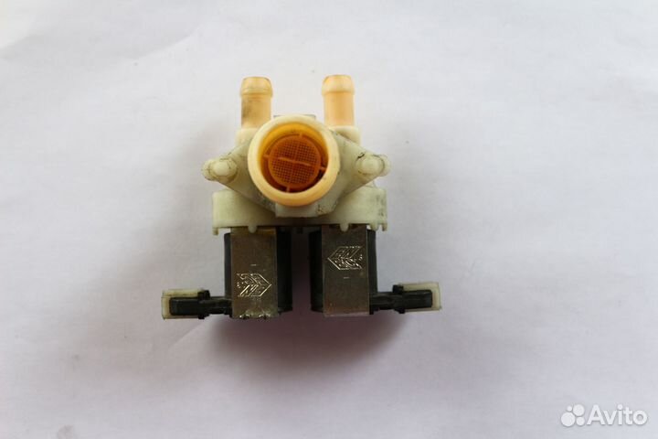 Клапан подачи воды ст.машины Indesit C00116159