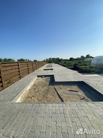 Бригада строителей