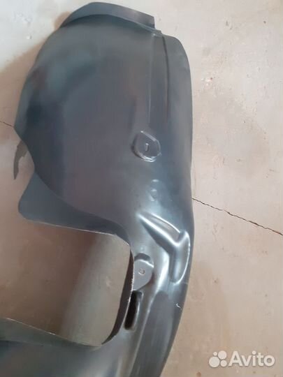 Подкрылок на Citroen C4
