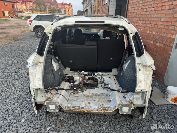 В разборе Infiniti QX50 2017-2023 на бу запчасти