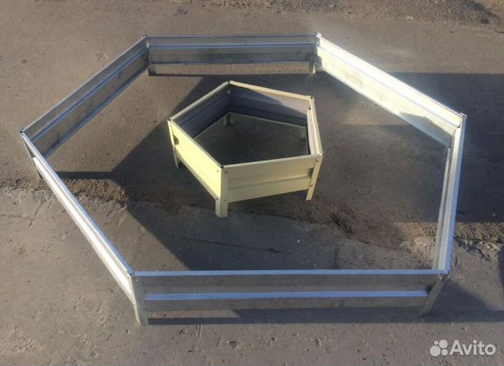 Грядка коричневая 1м х 1м х 22см