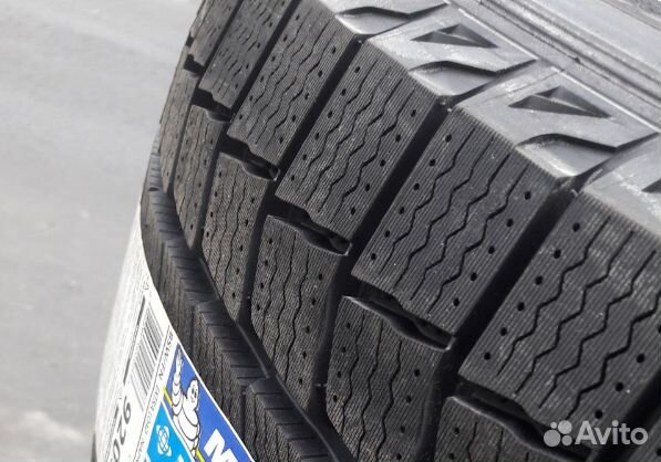 Michelin Latitude X-Ice XI2 275/65 R17 115T