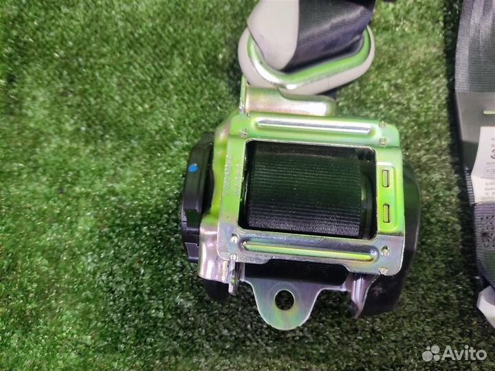 Ремень безопасности задний правый volkswagen Cadd