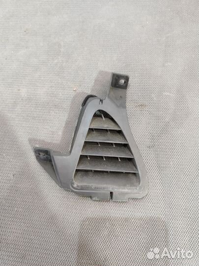 Дефлектор воздуховод правый Mitsubishi Lancer. Б/у