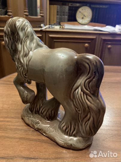 Конь керамический