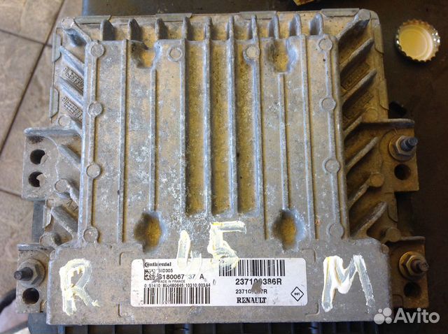 Блок управления двигателем на renault megan 3