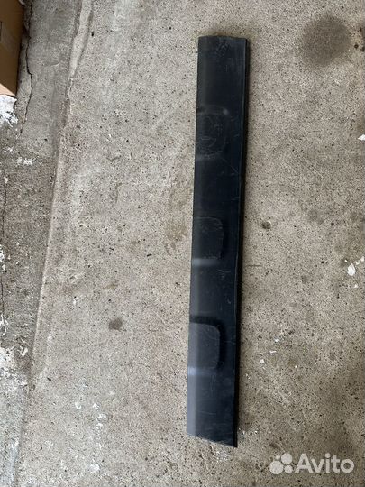 Накладка двери передний правый Honda CR-V3