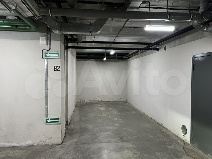 Машиноместо, 18 м²