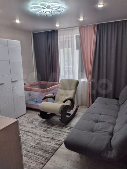 2-к. квартира, 74 м², 1/10 эт.