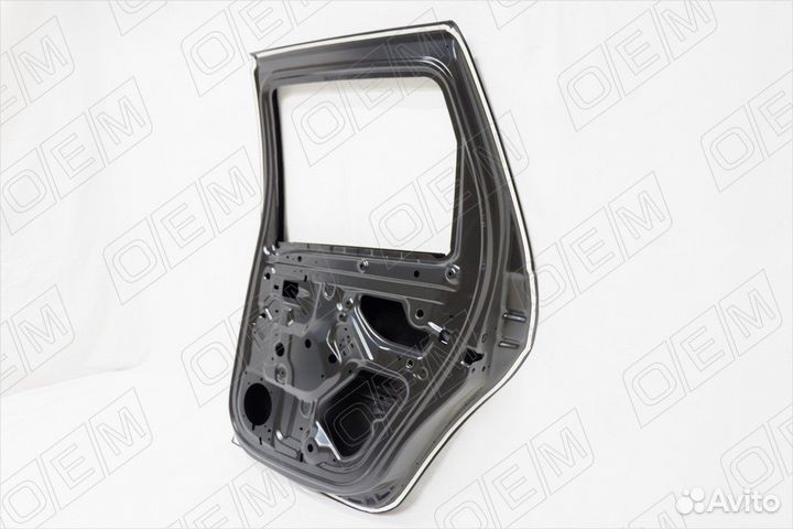 Дверь задняя правая Renault Duster (2010-2015) OEM