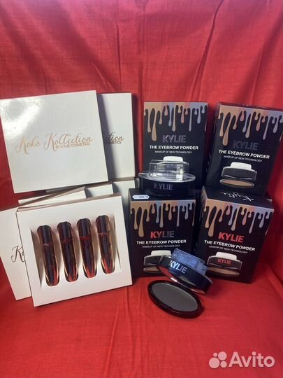 Идеальный подакок,набор косметики