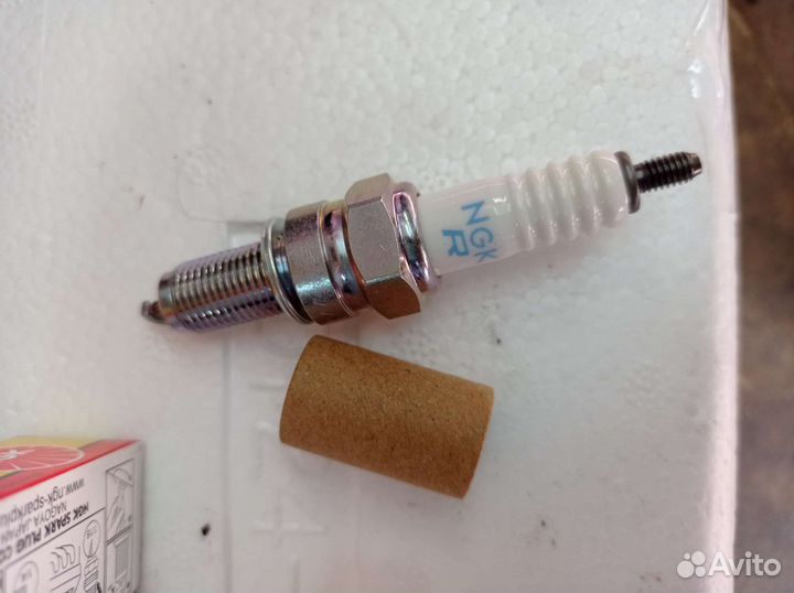 Свечи зажигания ngk CPR8EA-9