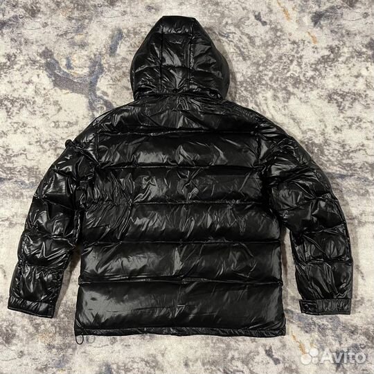 Пуховик Moncler