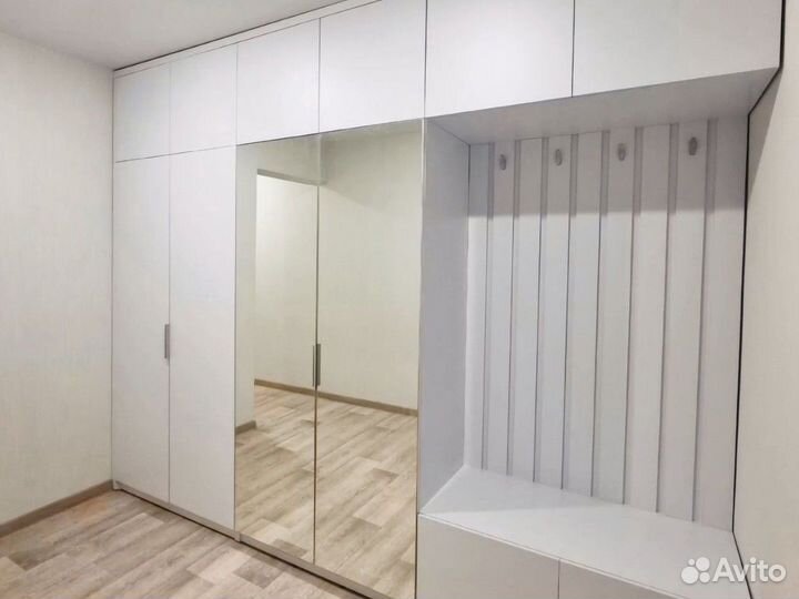 Шкаф в прихожую