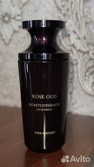 Парфюмерная вода Rose Oud Ив Роше
