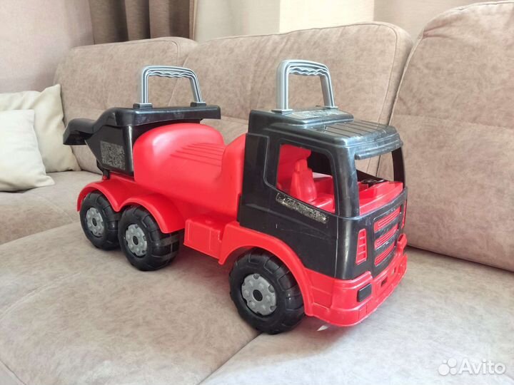 Детская машина каталка