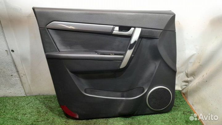 Обшивка двери (карта) передняя левая Chevrolet