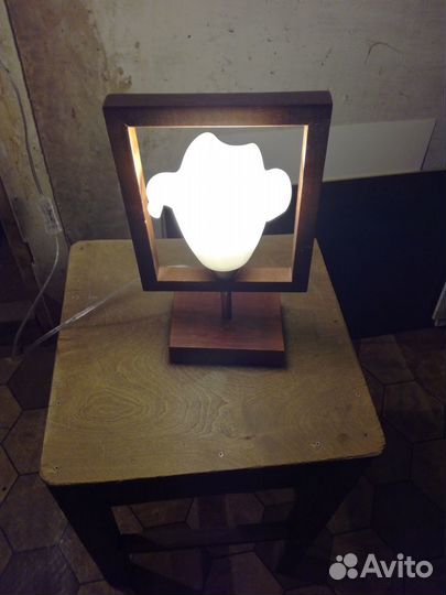 Лампа настольная