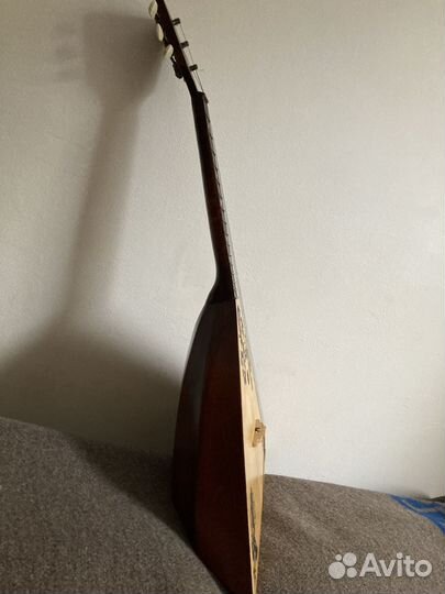 Продам балалайку б/у