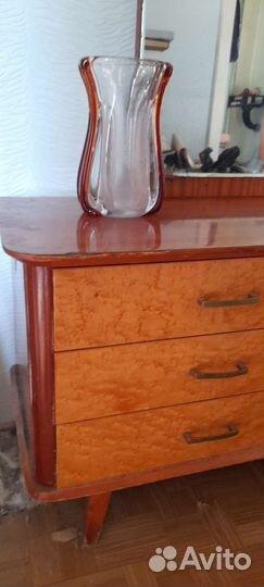 Зеркало с тумбой