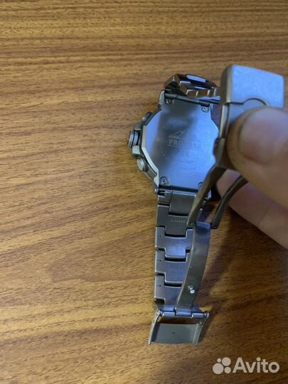 Часы мужские casio pro trek
