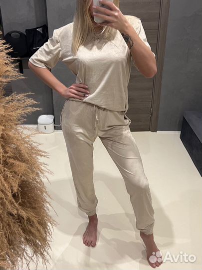 Спортивный костюм женский новый