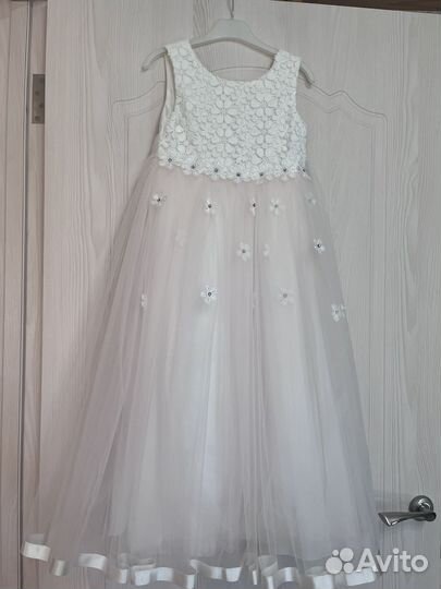 Платье праздничное 122 р