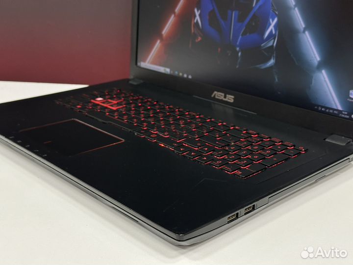 Игровой Asus 17.3 IPS Core i7 16G GTX1050 4G