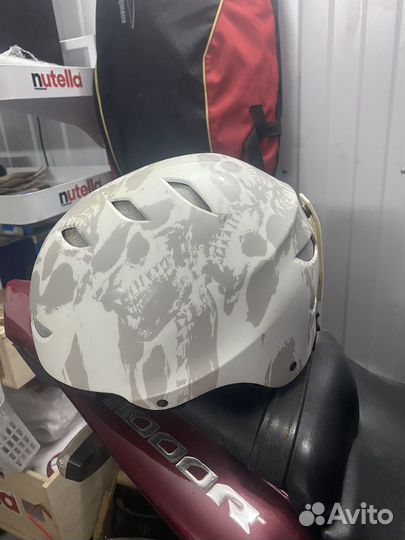 Горнолыжный шлем