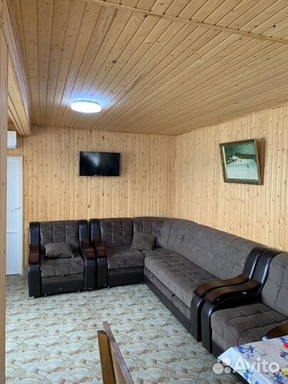 База отдыха с озером