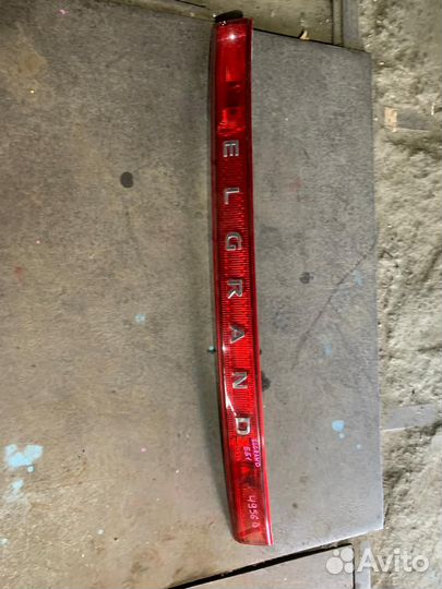 Задний стоп nissan elgrand е51