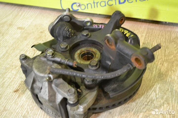 Кулак Рав 4 Королла Аурис 15, 18 Авенсис 3 в сборе