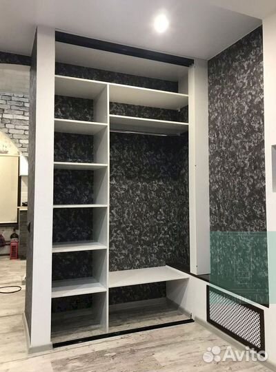 Угловой шкаф