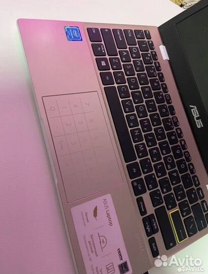Ноутбук asus