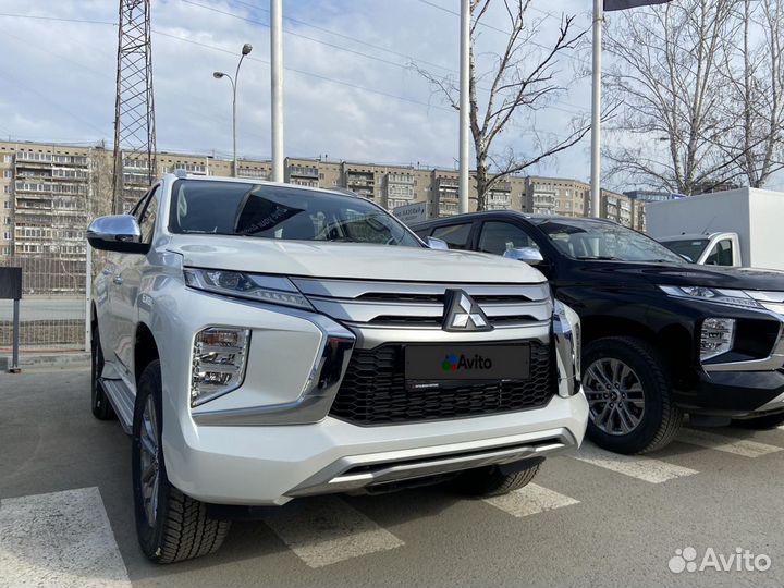 Mitsubishi Pajero Sport 2.4 AT, 2022