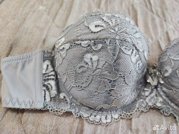 Бюстгалтер