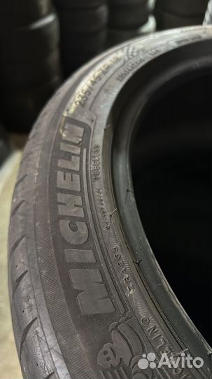 Michelin Pilot Sport 4 S 235/45 R18