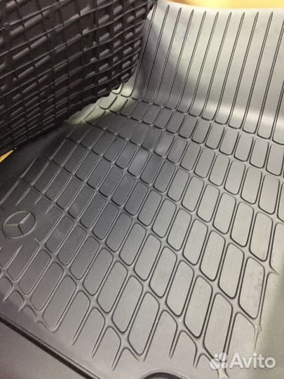 Комплект ковриков передних Mercedes W223