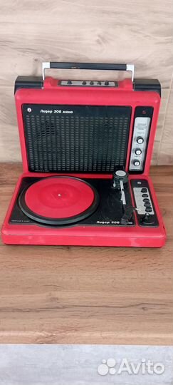 Проигрыватель винила СССР