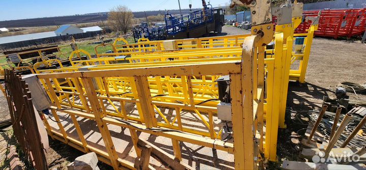 Подъёмник фасадный ZLP-630 (люлька строительная)