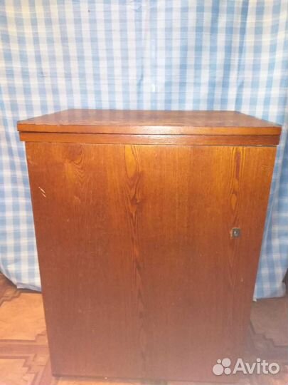 Швейная машина Чайка 2