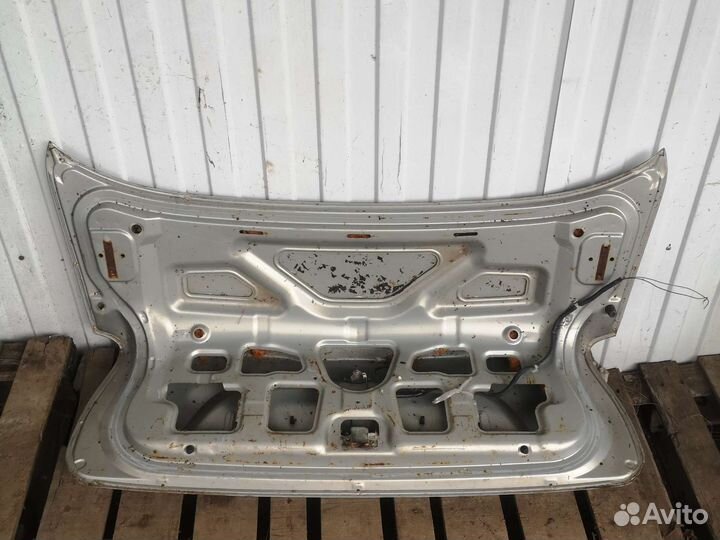 Крышка багажника Lanos